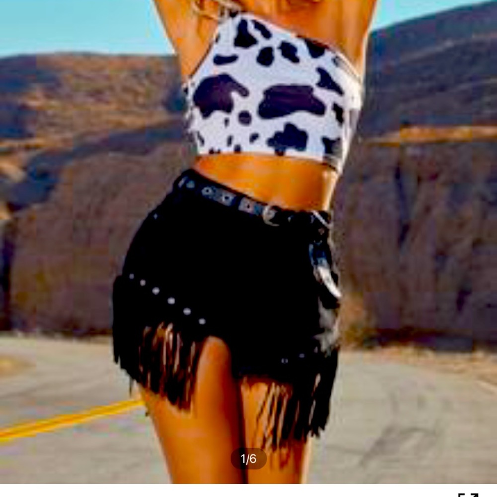 Fringe shorts